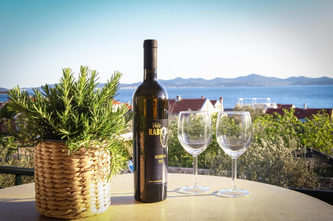 Apartments Vallis Rabiosa Zadar Rum bild
