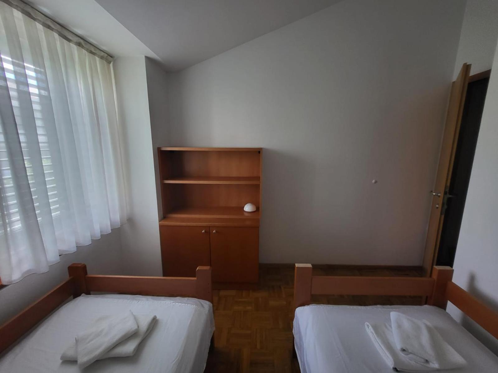 Apartments Vallis Rabiosa Zadar Rum bild